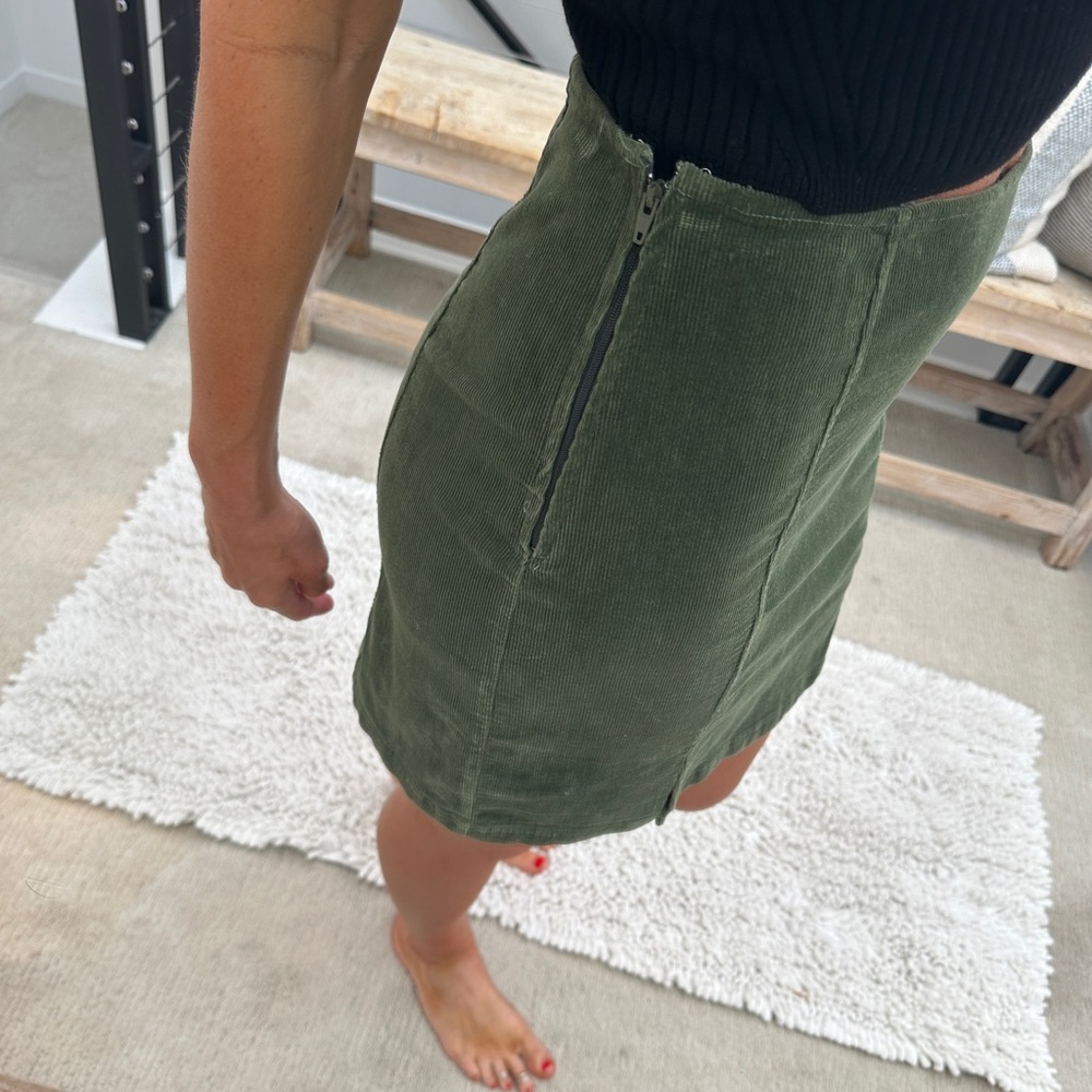 Emory Park Olive Green Corduroy Mini Skirt Slit Fall Casual Chic | NWT Size M - Picture 4 of 11